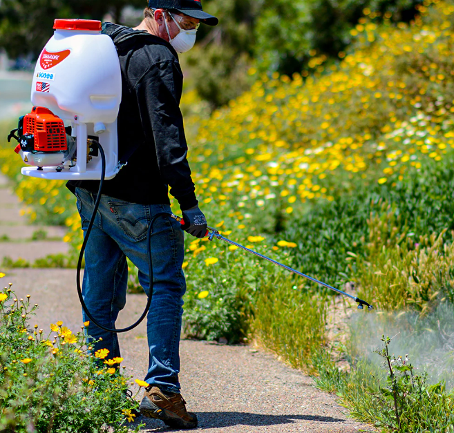The Ultimate Guide to Garden Sprayers Hantechn